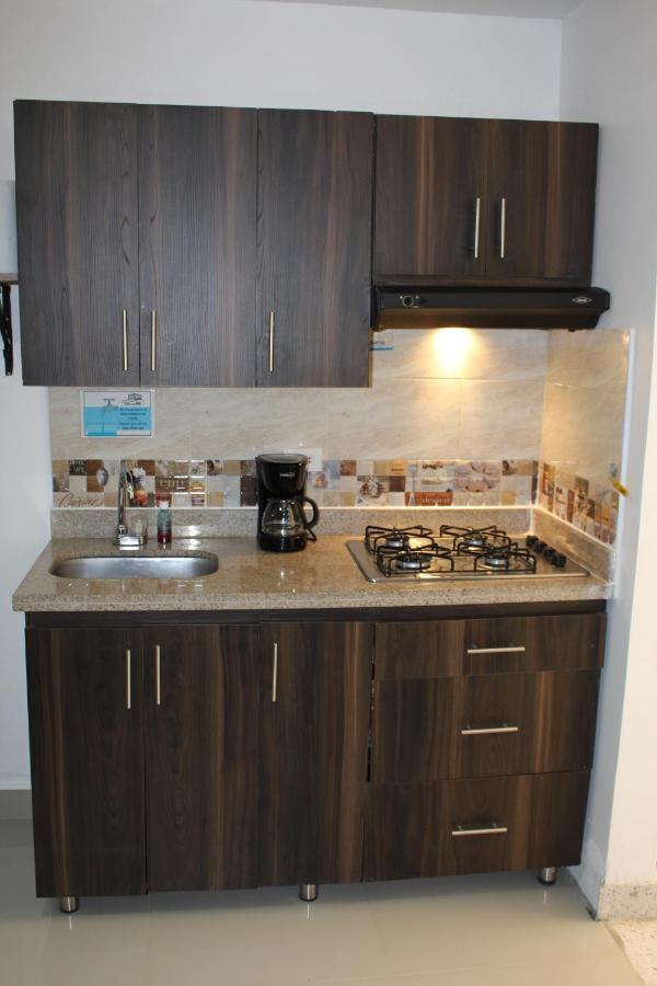 Casa Estadio Medellin ! Apartamentos Renovados En Excelente Ubicacion Laureles Estadio מראה חיצוני תמונה
